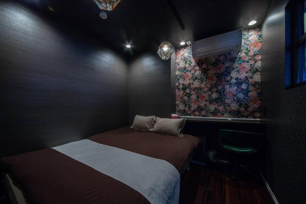 The Beehive Aioi